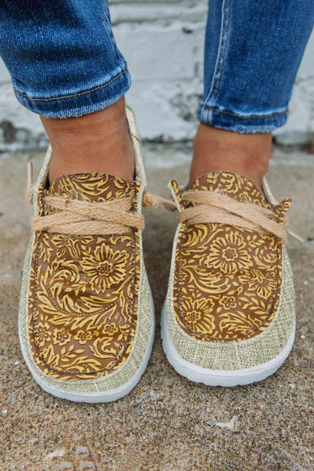 Chestnut Tooled Pattern Patchwork Shoes