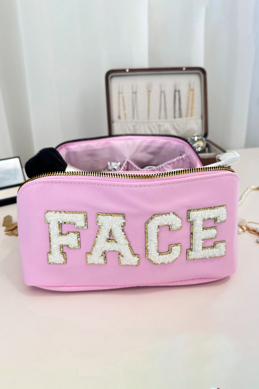 Pirouette Fuzzy FACE Graphic Zipper Portable Makeup Bag