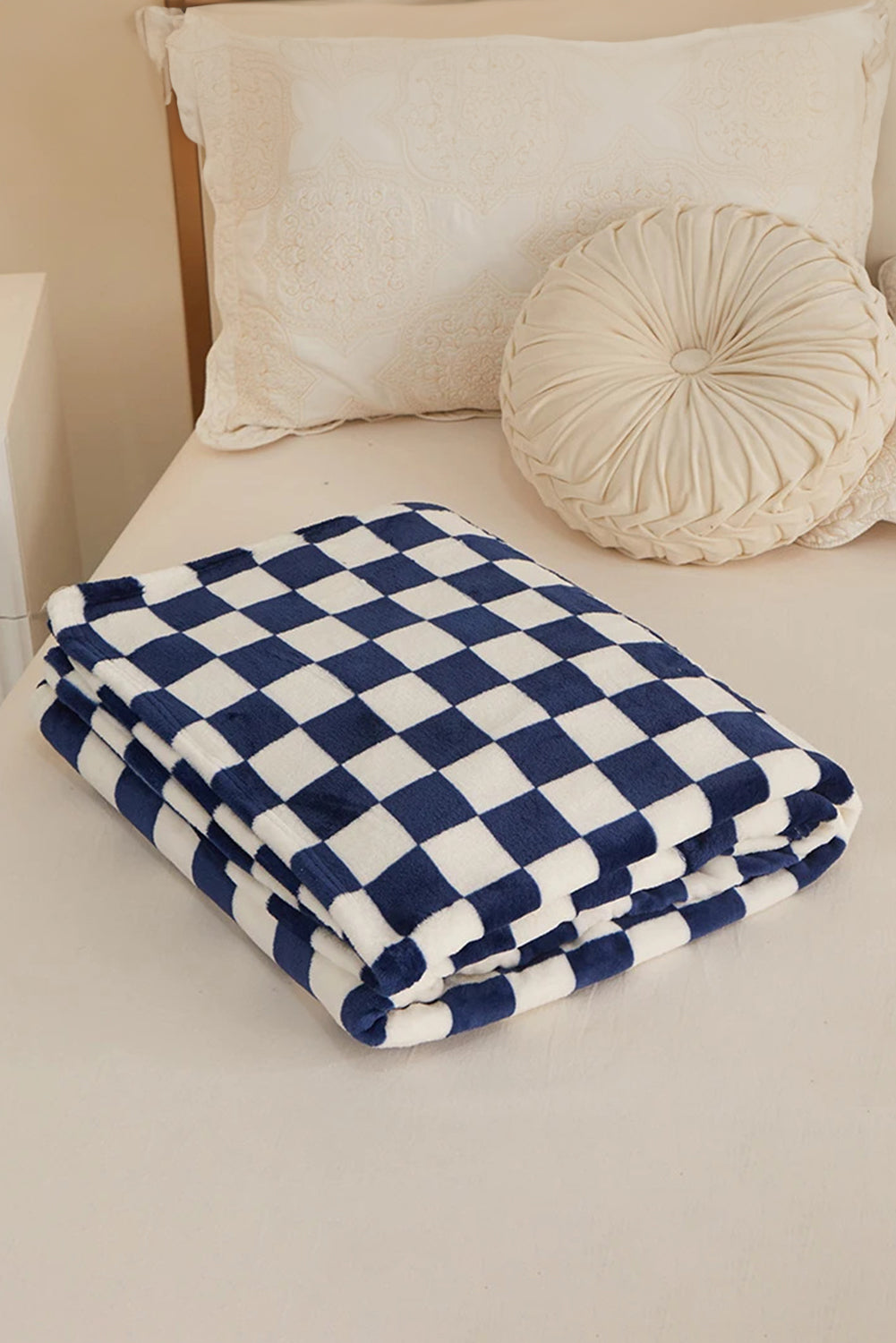 Checkerboard Printed Soft Throw