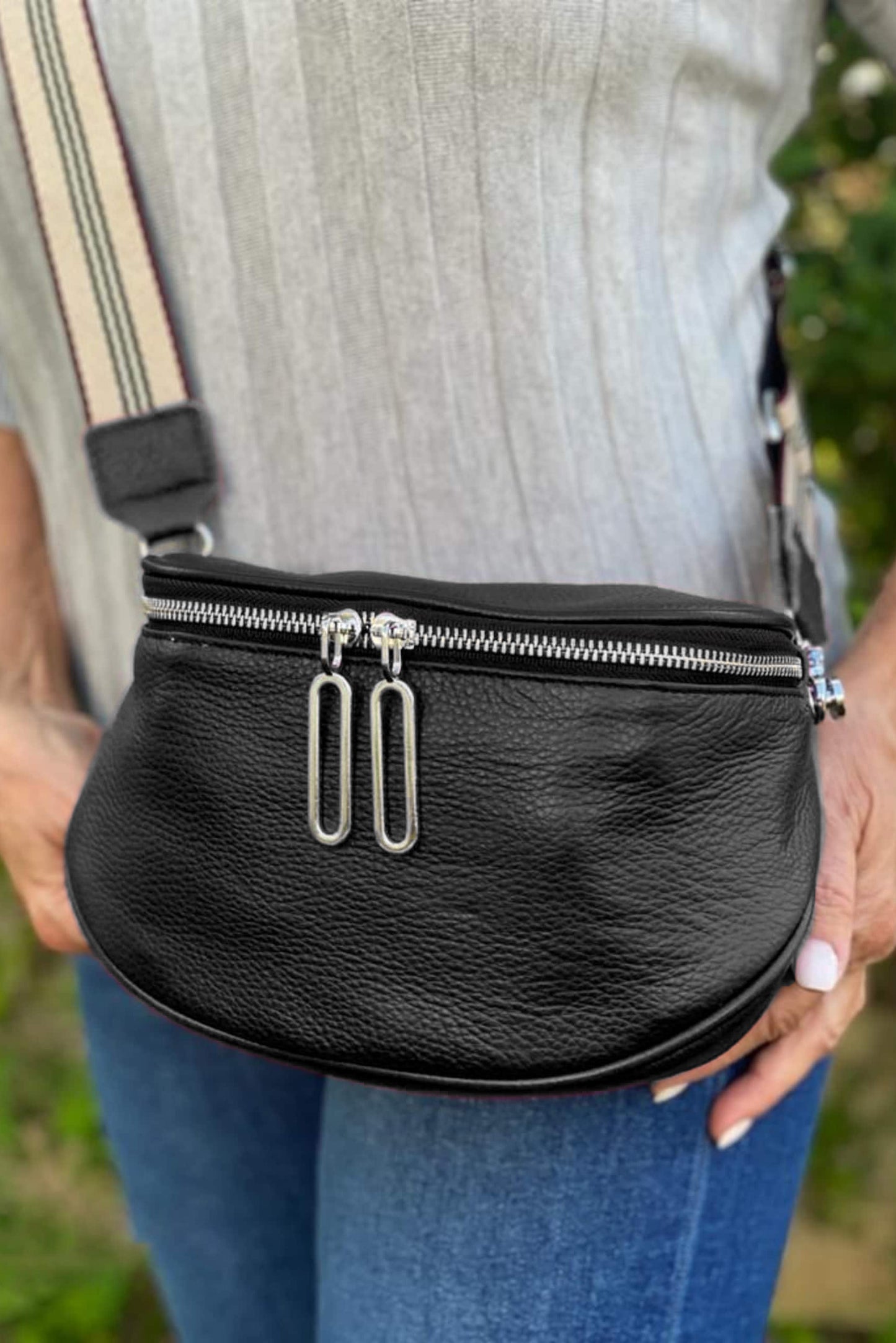 Black Striped Strap Zipper Leather Crossbody Bag