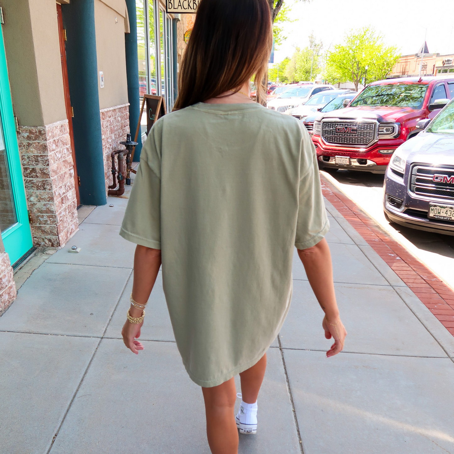 Cowgirl Country Club Graphic Tee (S-2XL - 3 colors)
